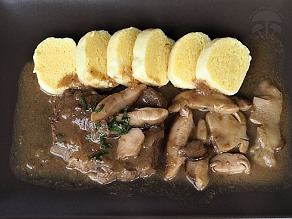 Hovězí na houbách