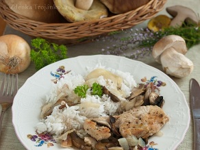 Pečená krůtí prsa s houbami
